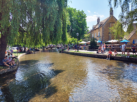 [1-Jun_24_River_Windrush.jpg]