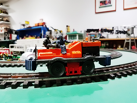 [1-Mar_21_Lionel_Gang_Car.jpg]