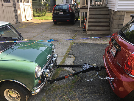 [1-Sept_18_MINI_Towing_Mini.jpg]