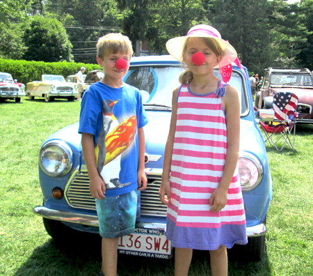 [3-Aug_14_Clowns.jpg]
