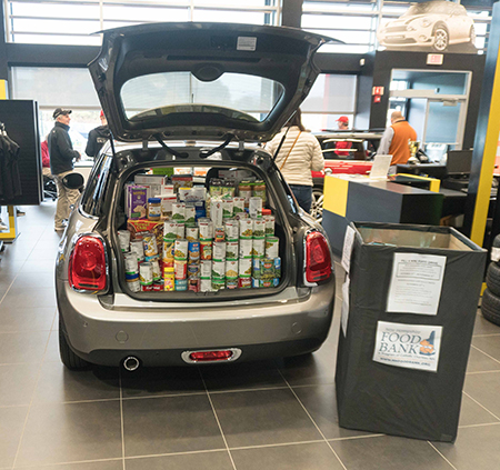 [4-Dec_18_Food_Donations.jpg]