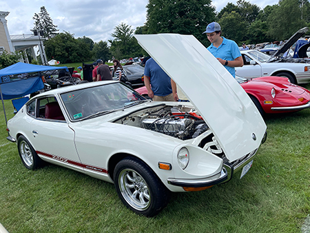 [5-Aug_23_Datsun_Ferrari.jpg]